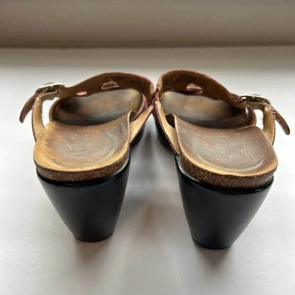 Dansko women red